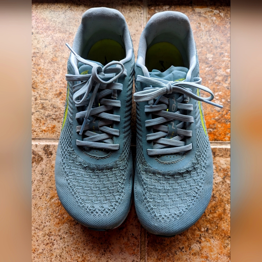 Altra Quantic Running Shoes